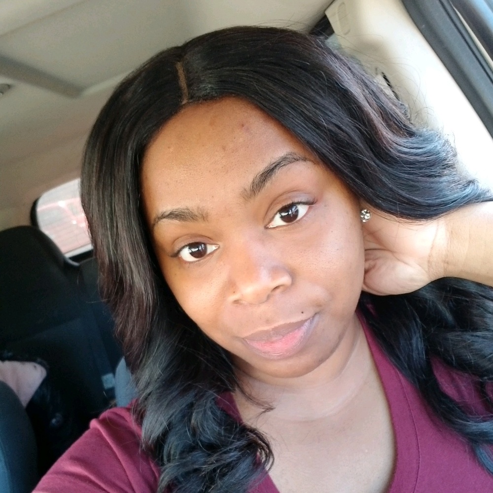 Meet your Posher, Jamesha